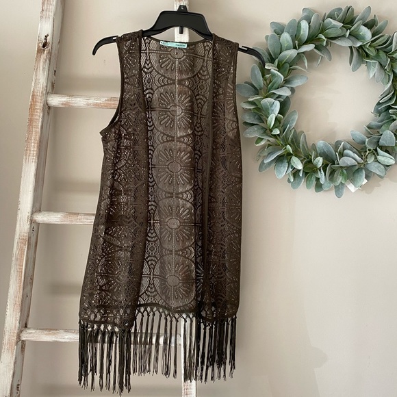 Olive Green Lace Cover - Picture 1 of 4